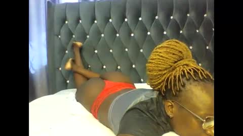 Snapshot of pretymellani chatting on January 2026 11:56:01 AM pretymellani online show from January 2026 11:56:01 AM