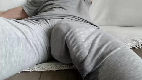 prince_89 online show from February 2025 12:40:01 PM