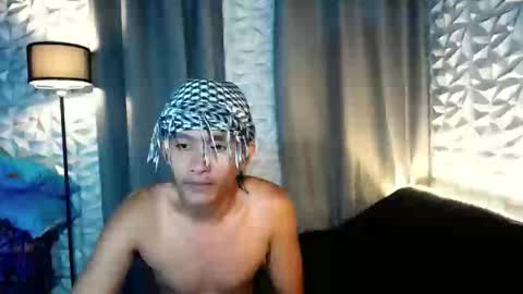 Snapshot of prince_zaijan chatting on March 2026 02:43:01 PM Prince Zaijan online show from March 2026 02:43:01 PM