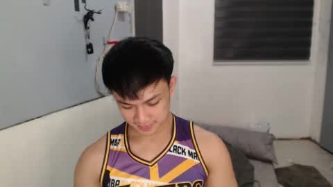 Prince Adrian online show from November 2025 06:20:02 PM