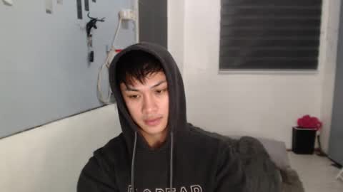 Prince Adrian online show from November 2025 05:01:02 PM