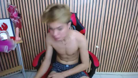 Snapshot of princes_henry chatting on February 2025 05:50:02 AM princes_henry online show from February 2025 05:50:02 AM