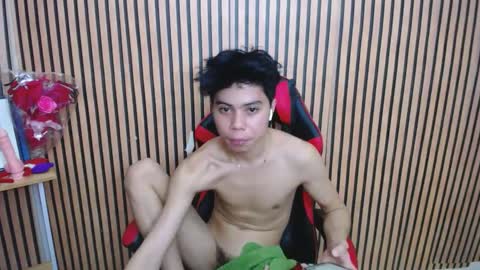 Snapshot of princes_henry chatting on February 2025 05:06:01 PM princes_henry online show from February 2025 05:06:01 PM