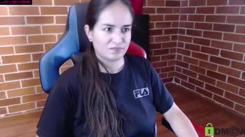 Snapshot of princesa_leia_zathur chatting on January 2026 02:21:01 PM Leia online show from January 2026 02:21:01 PM