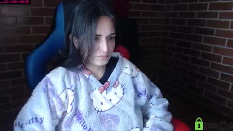 Snapshot of princesa_leia_zathur chatting on February 2026 09:50:01 AM Leia online show from February 2026 09:50:01 AM