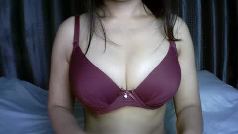   princess   online show from November 2025 02:36:01 AM