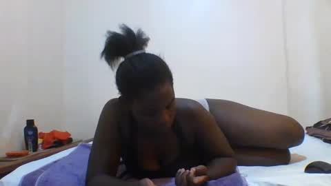 Snapshot of princess_cutie chatting on June 2026 01:45:02 PM princess online show from June 2026 01:45:02 PM