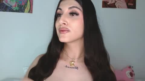 Sophie online show from February 2026 04:06:01 AM