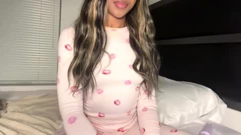 Snapshot of princessaleah chatting on January 2026 05:53:02 AM Princess Aleah online show from January 2026 05:53:02 AM