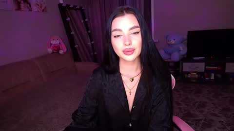 princessamira1 online show from September 2025 01:48:02 PM