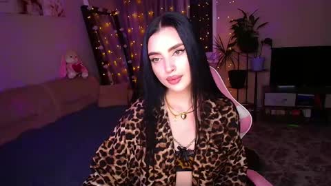 princessamira1 online show from November 2025 02:21:02 PM