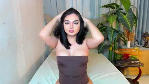 Snapshot of princesshugecumontop chatting on February 2026 11:06:02 AM PrincessDONT FORGET TO FOLLOW ME online show from February 2026 11:06:02 AM