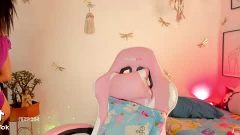 Snapshot of princessluna_14 chatting on July 2026 09:39:01 PM princessluna_14 online show from July 2026 09:39:01 PM