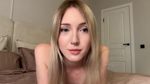 Snapshot of princessmood chatting on July 2026 04:42:02 PM Kate online show from July 2026 04:42:02 PM