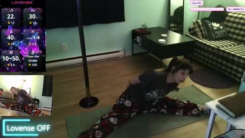 Snapshot of princesstyff chatting on November 2025 02:18:01 PM Tyff et Blast online show from November 2025 02:18:01 PM