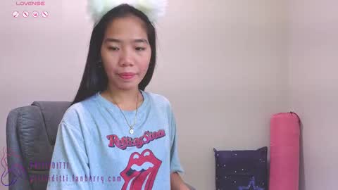 Snapshot of prittiditti chatting on September 2025 02:02:01 AM PrittiDitti online show from September 2025 02:02:01 AM