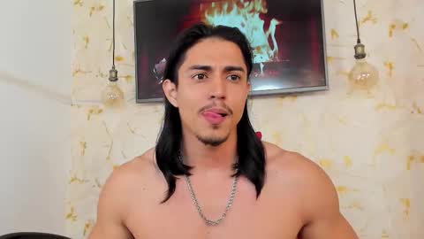 privilegewc online show from October 2025 04:29:02 AM