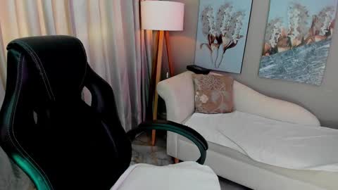 Priya Rose online show from September 2025 08:58:01 PM