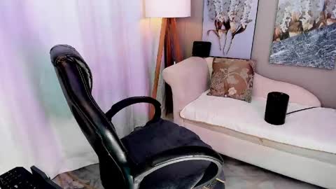 Snapshot of priya_rose chatting on May 2026 06:24:02 PM Priya Rose online show from May 2026 06:24:02 PM