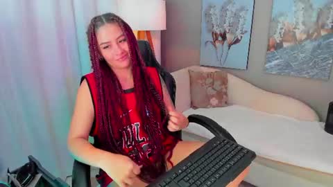 Snapshot of priya_rose chatting on June 2026 06:17:02 PM Priya Rose online show from June 2026 06:17:02 PM