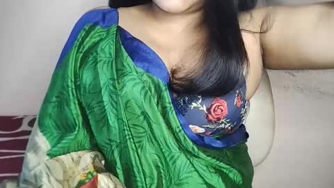 priyu_ online show from November 2025 01:26:02 PM