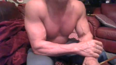 Snapshot of probody chatting on April 2026 08:28:01 PM MUSCLEGOD online show from April 2026 08:28:01 PM