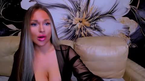 Snapshot of project_barbara chatting on October 2025 09:55:01 AM Barbara online show from October 2025 09:55:01 AM