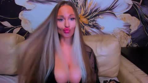Snapshot of project_barbara chatting on May 2026 06:23:02 PM Barbara online show from May 2026 06:23:02 PM
