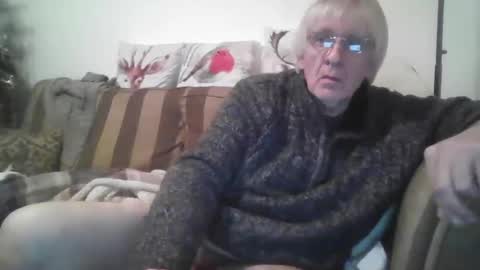 Snapshot of proudwelshman chatting on December 2024 10:16:01 PM proudwelshman online show from December 2024 10:16:01 PM