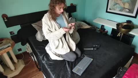 prxscillia_tx online show from April 2026 11:02:02 AM