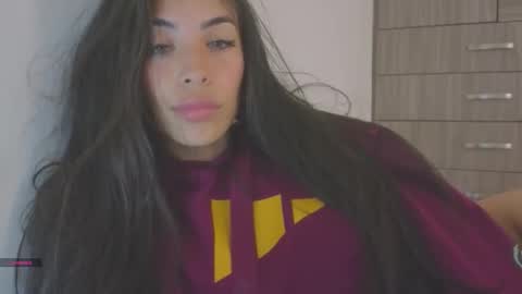 Katerine online show from November 2025 10:43:02 PM