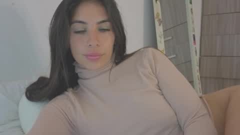 Katerine online show from November 2025 08:18:02 PM