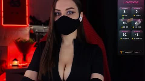 Elena online show from November 2025 12:44:02 AM