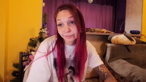 LUCY -----    online show from December 2024 07:11:02 PM