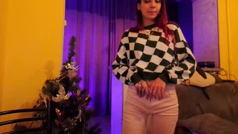 LUCY -----    online show from December 2024 11:49:02 PM