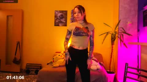 LUCY -----    online show from April 2026 06:01:02 PM