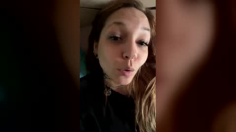 Snapshot of psyheya chatting on May 2026 10:23:01 AM LUCY ----- online show from May 2026 10:23:01 AM