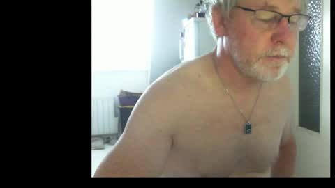 Snapshot of ptitrouquin chatting on October 2025 08:37:01 AM ptitrouquin online show from October 2025 08:37:01 AM