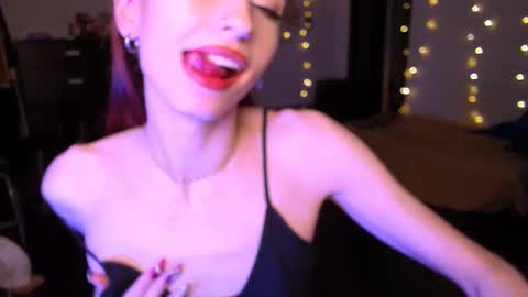 EsteticHouse online show from March 2025 04:13:02 PM