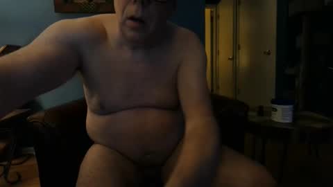 Snapshot of pull_n_it chatting on April 2026 02:32:01 AM pull_n_it online show from April 2026 02:32:01 AM