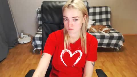 Snapshot of puma_ma chatting on December 2024 01:51:02 PM Polly online show from December 2024 01:51:02 PM