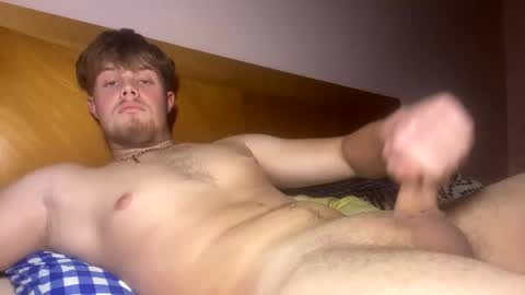 punka83i online show from October 2025 02:38:01 PM