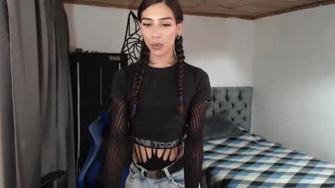 Cris online show from March 2026 06:14:01 PM