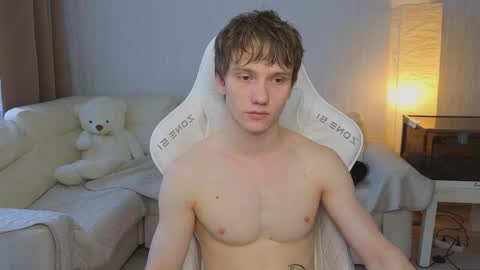 Snapshot of pupsenish chatting on March 2026 04:09:02 AM Jesse online show from March 2026 04:09:02 AM