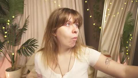 constant schedule Wednesday  Friday  Saturday  Sunday  The Rosemarie online show from October 2025 06:08:01 AM