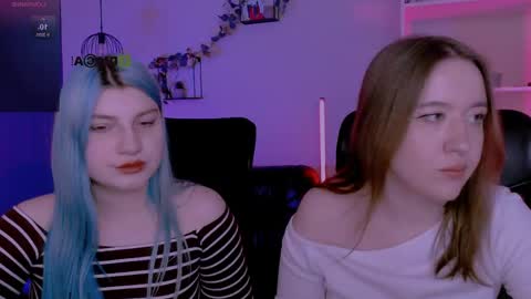 Snapshot of pure_radiance chatting on April 2026 05:30:01 PM Ask me3 online show from April 2026 05:30:01 PM