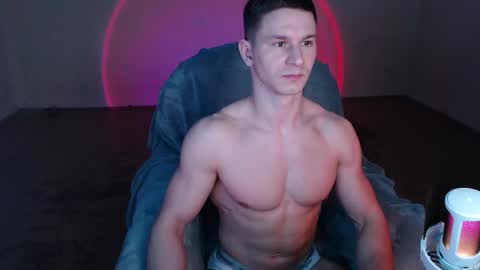 puremenshape online show from January 2026 06:35:01 PM