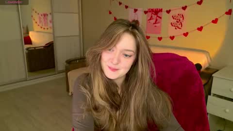 Bella online show from December 2025 05:39:02 AM