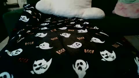 River online show from October 2025 02:04:02 AM