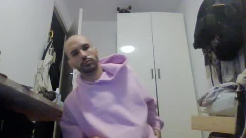 pussyboy32947 online show from October 2025 09:37:01 PM